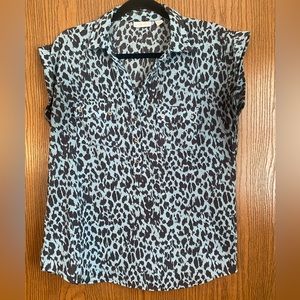 New York & Company Blue Cheetah Print Top, size Medium